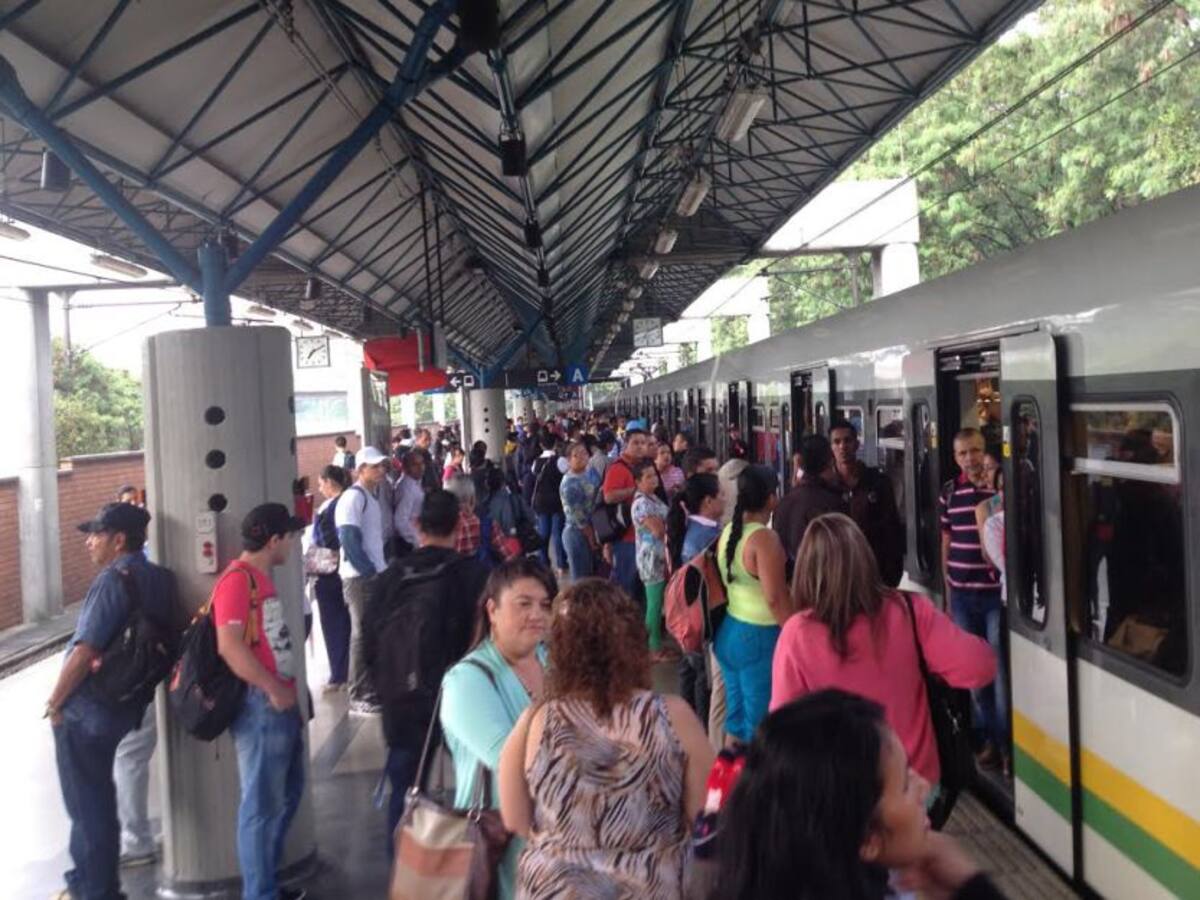 “Quien tenga gripa no debe usar transporte masivo”: Daniel Quintero