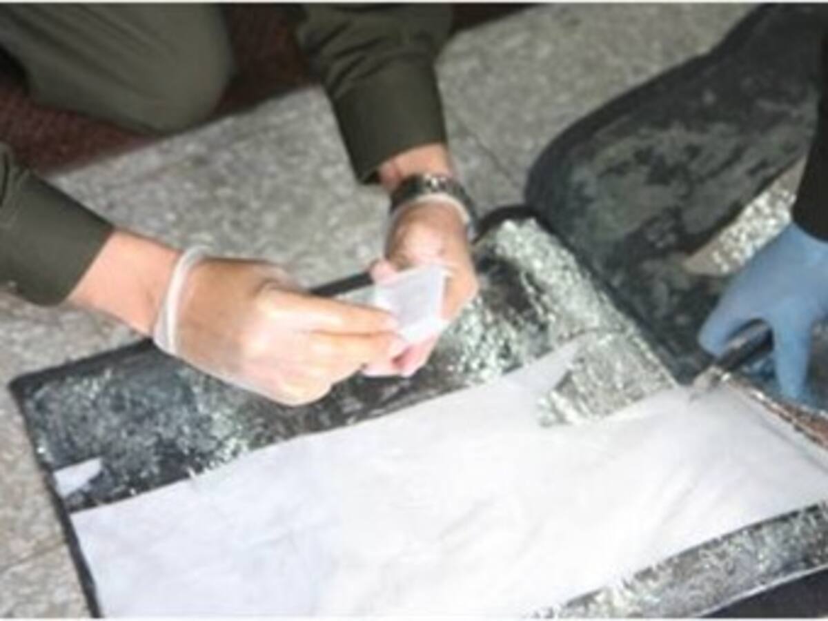 Incautan 70 kilos de cocaína en el aeropuerto El Dorado