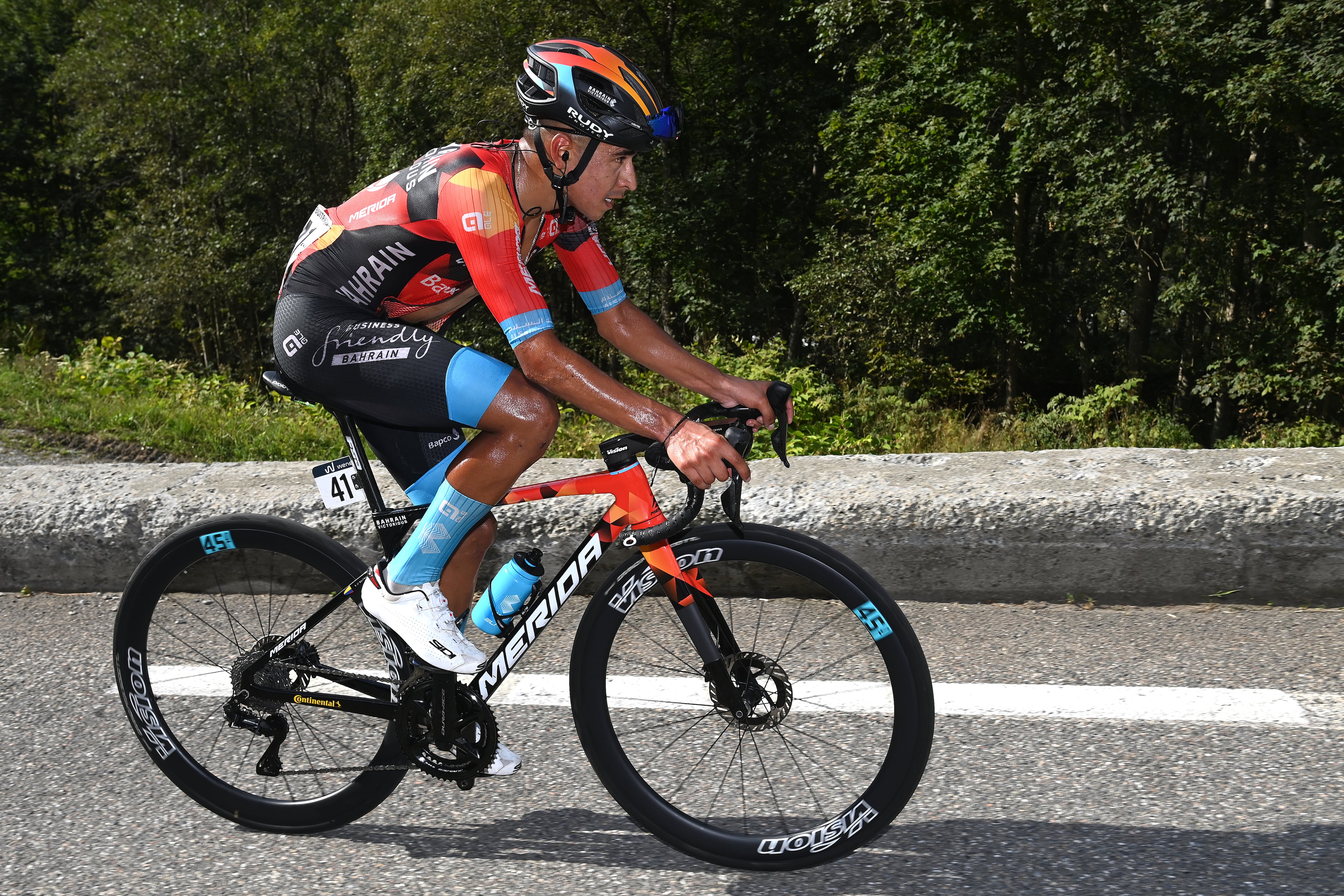 Santiago Buitrago, pedalista del Bahrain - Victorious. (Photo by Tim de Waele/Getty Images)