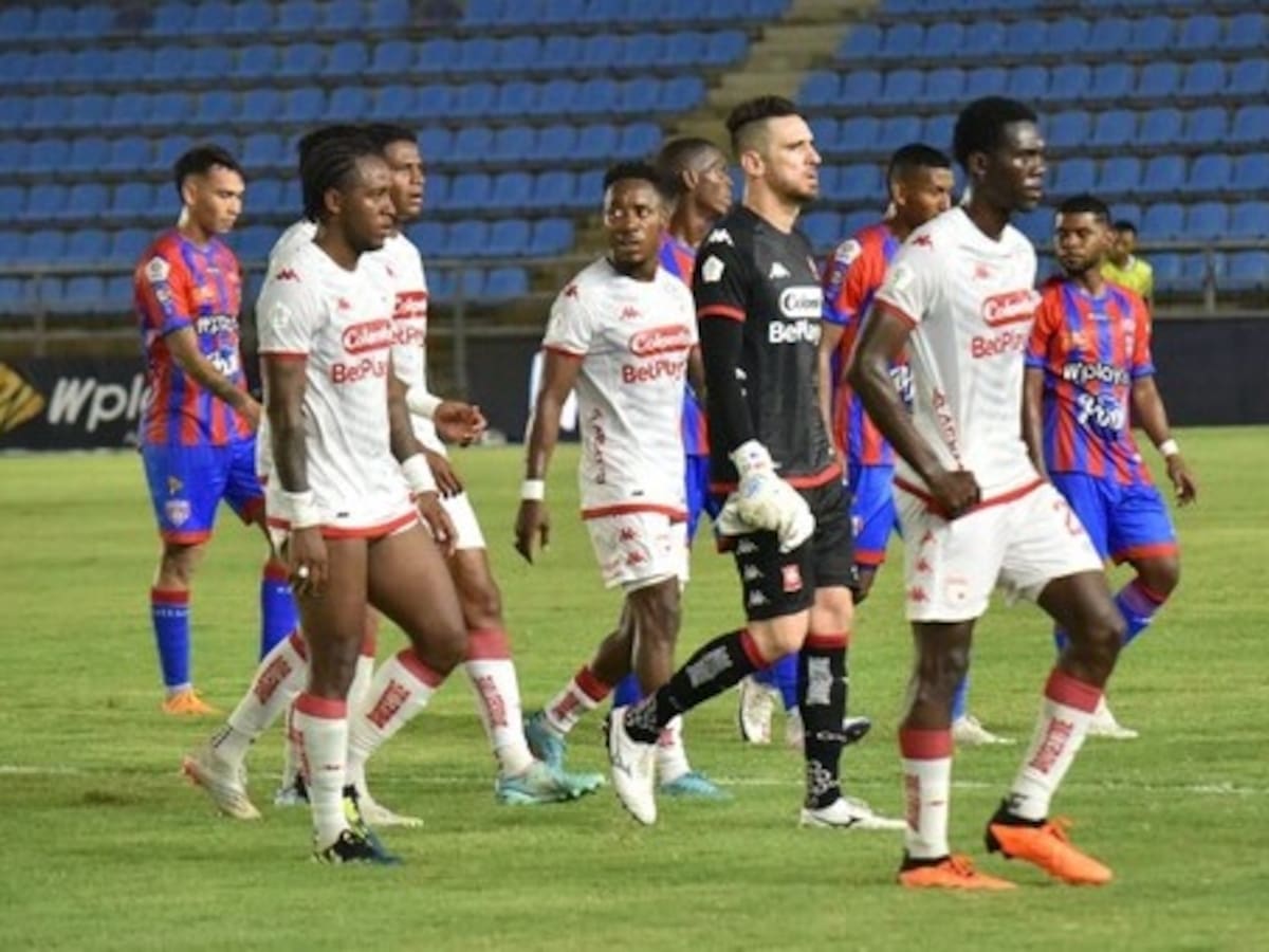 Santa Fe despierta ante Unión Magdalena y rescata un empate en Santa Marta