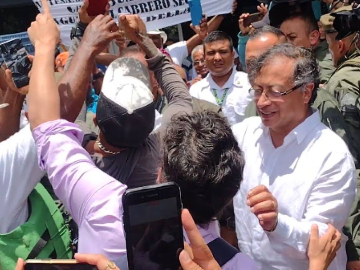 Presidente Petro atendió protesta de pescadores en Cartagena
