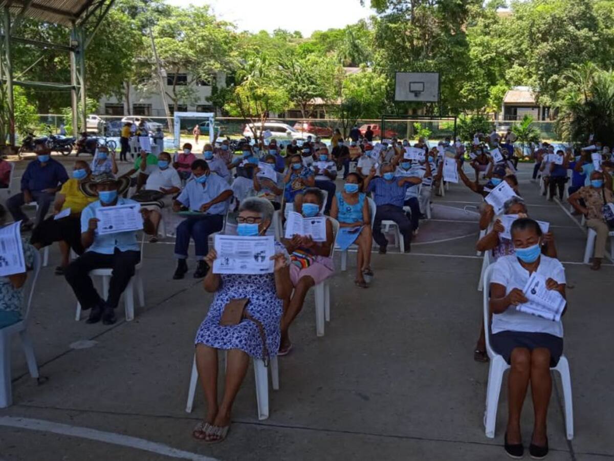 Entregaron $2.400 millones en indemnizaciones a víctimas en Bolívar