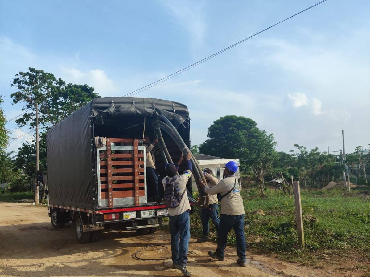 Acualco detecta robo de agua en Turbaco y alerta sobre riesgos de manipular redes