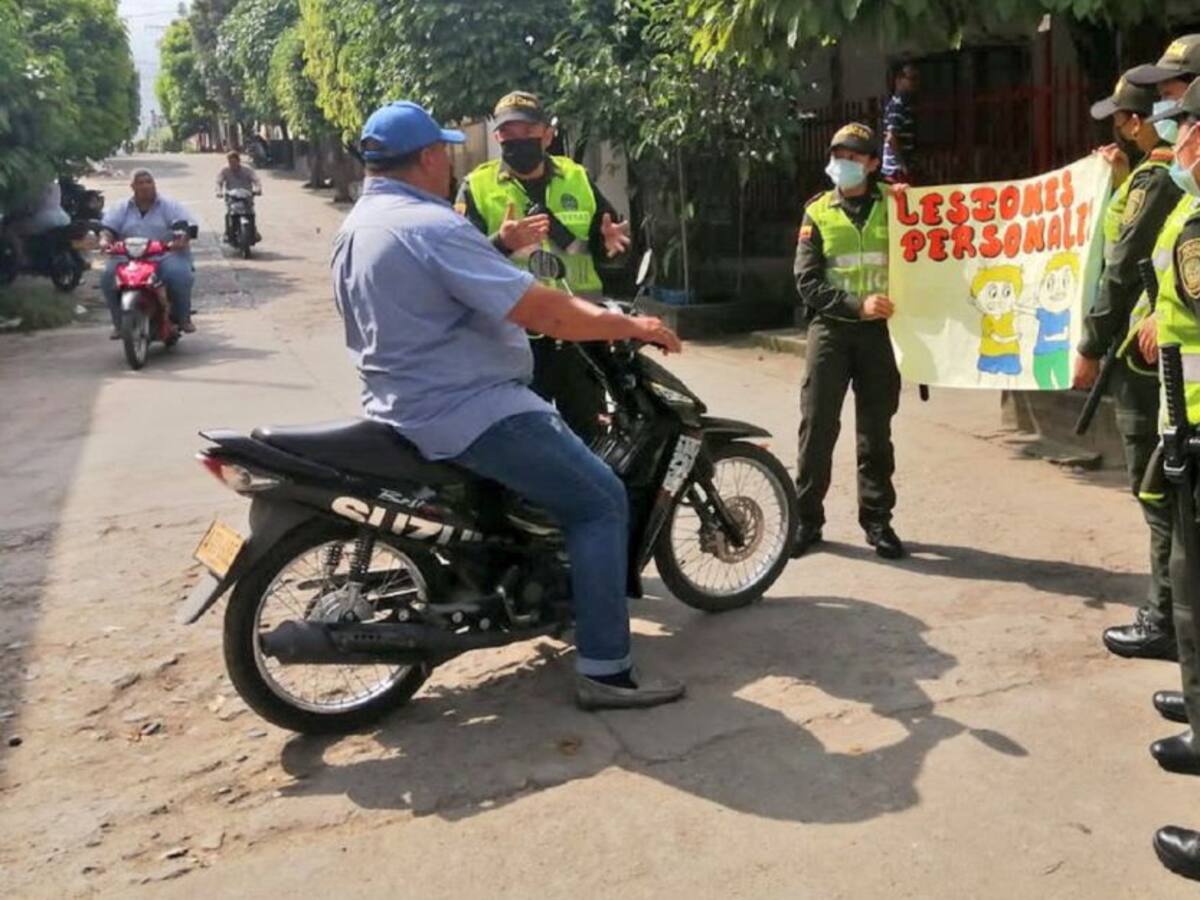 “CARAVANAS POR LA VIDA” campaña que adelanta la Policia en el Huila