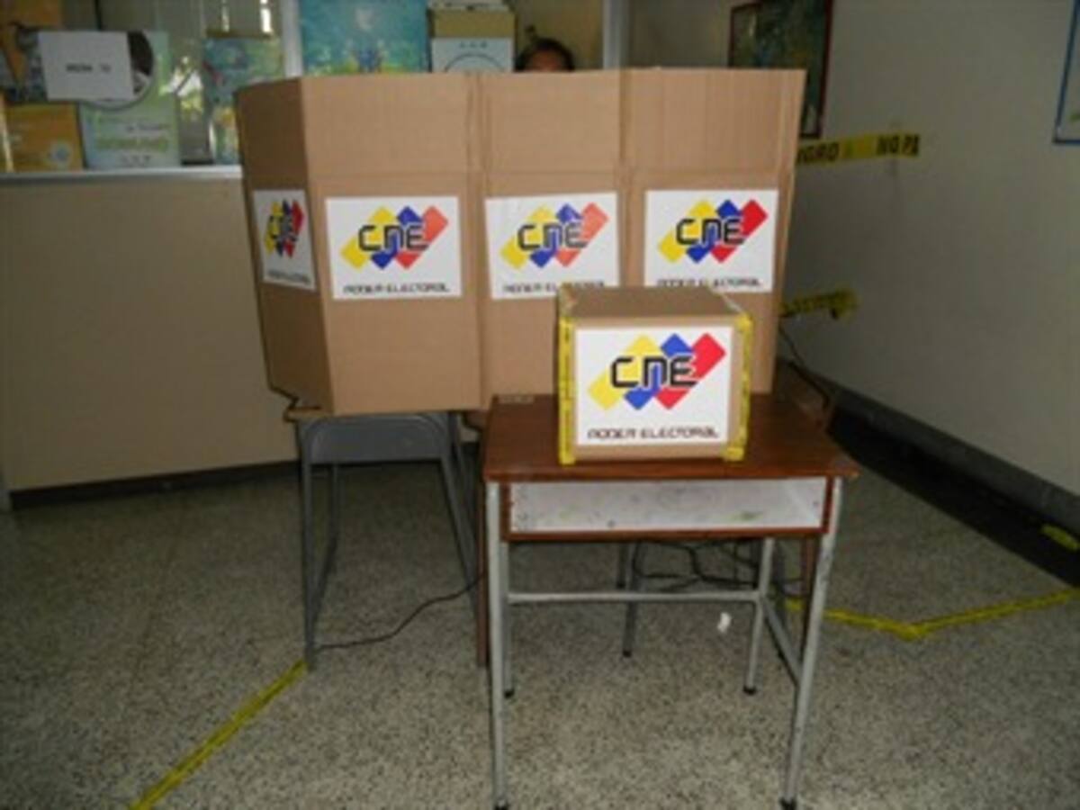 Venezolanos protestan por no ejercer su derecho al voto