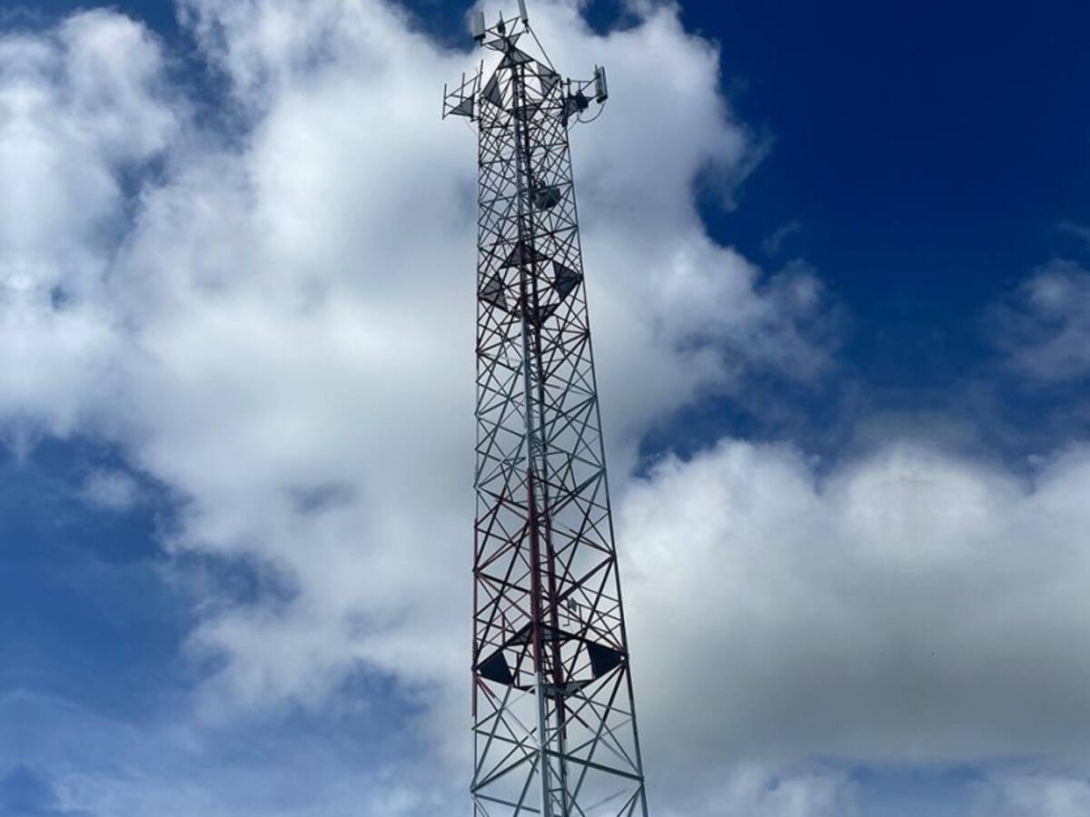 Claro por Colombia, programa que benefició a más de 2 millones de personas