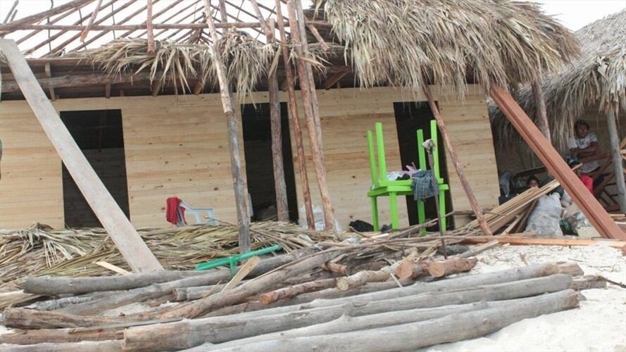 Los inmuebles estaban ubicados en zona de bajamar y no cumplían con las normas urbanísticas ni deluso de suelo. Foto: Alcaldía de Cartagena.