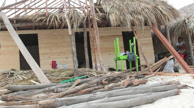 Los inmuebles estaban ubicados en zona de bajamar y no cumplían con las normas urbanísticas ni deluso de suelo. Foto: Alcaldía de Cartagena.