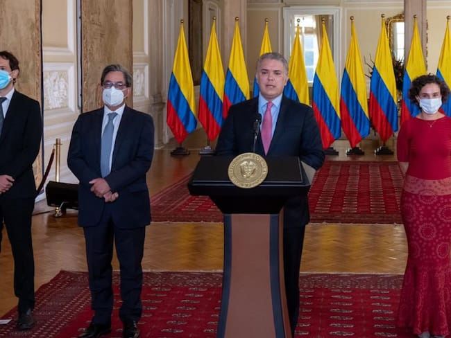 El presidente Iván Duque en la designación de Mauricio Villamizar y Bibiana Taboada nuevos codirectores del BanRep