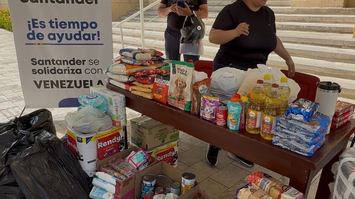 Gobernación de Santander tiene más de 40 toneladas de ayudas para enviar a Venezuela
