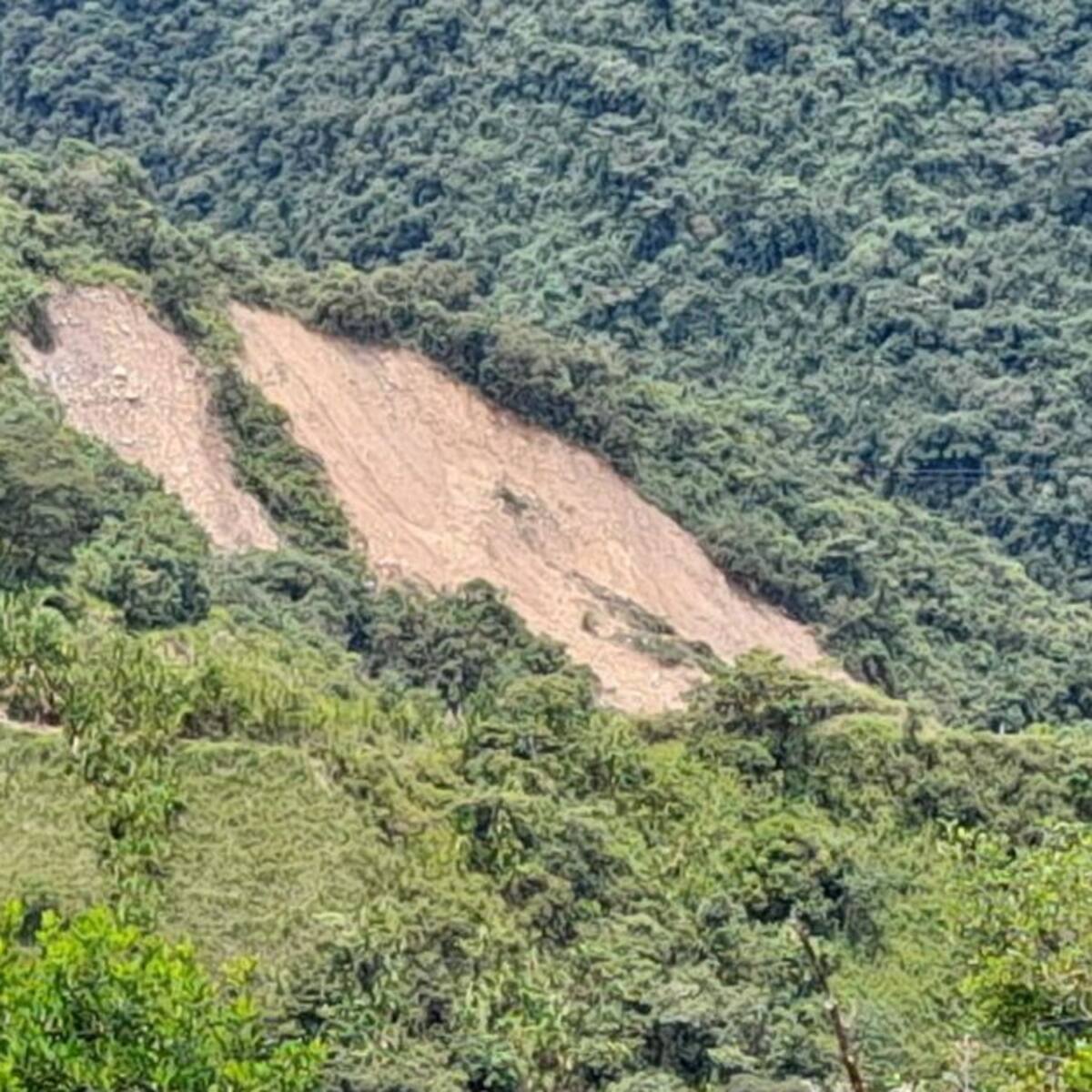 Monitorean deslizamiento de tierra que se registró en Marmato, Caldas