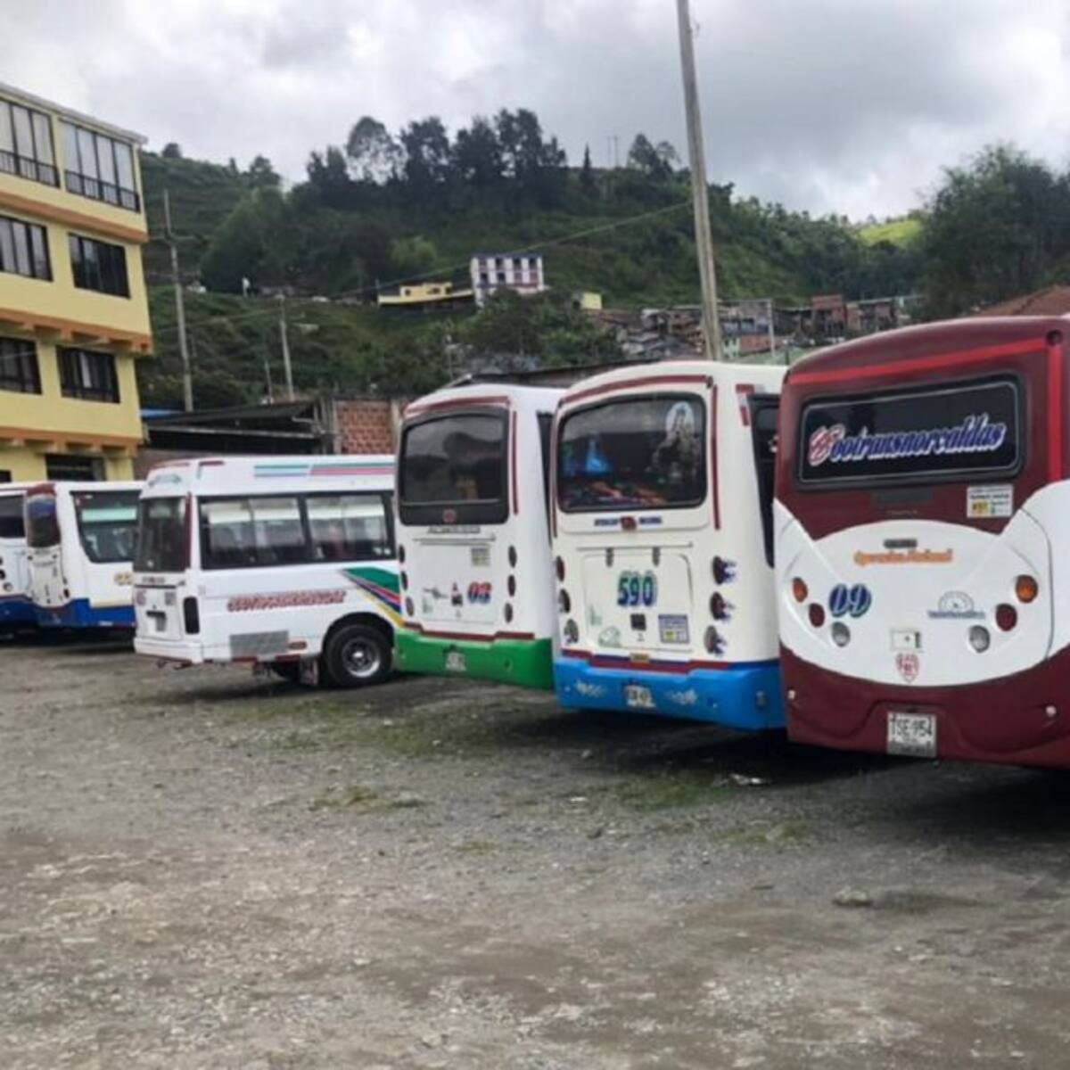 Pasajeros de Neira podrán desembarcar de nuevo en Fundadores