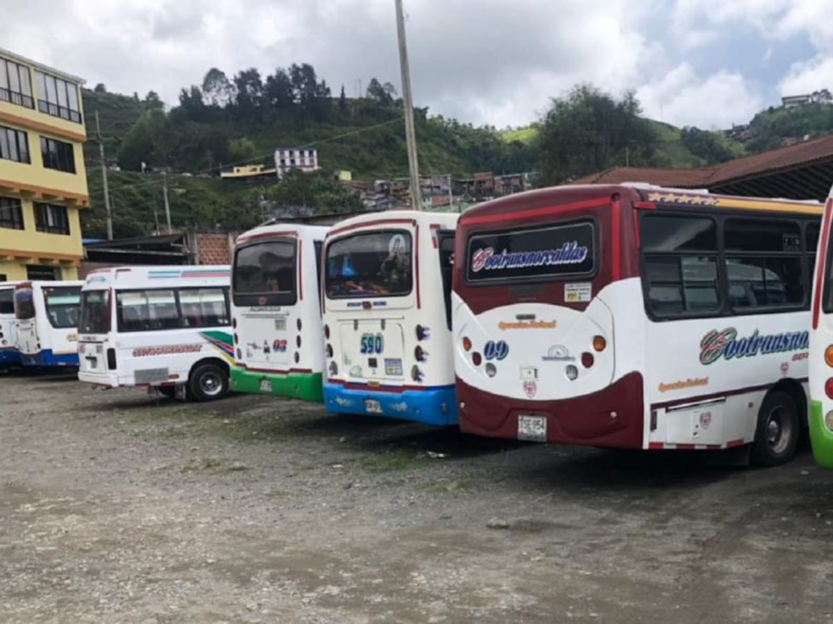 Pasajeros de Neira podrán desembarcar de nuevo en Fundadores