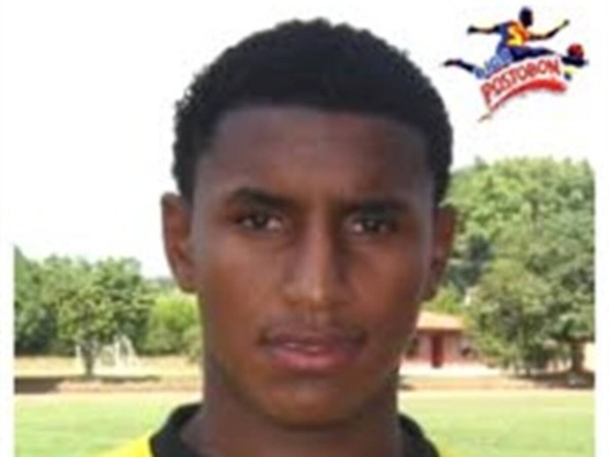 El colombiano Juan Angulo Villegas acusa al técnico Caruso de pedirle dinero