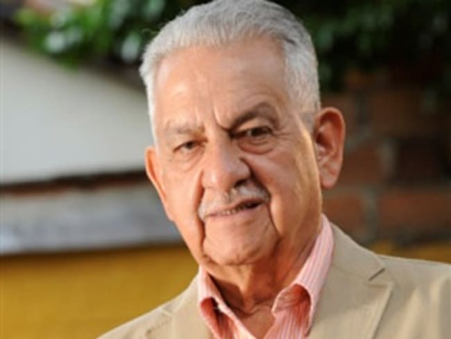 César Pérez García adhiere a la campaña de Juan Manuel Santos