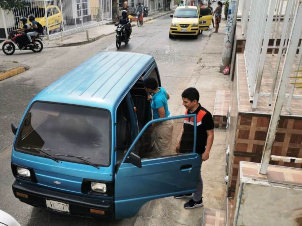 Roban en Cartagena vehículo que utilizaba familia para su emprendimiento
