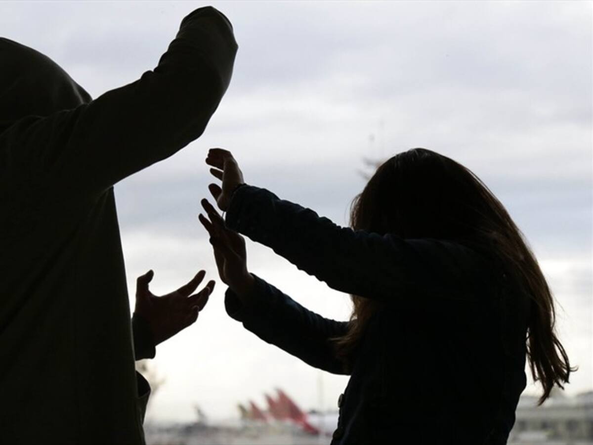 Investigan asesinato de una mujer en una vivienda en Cali