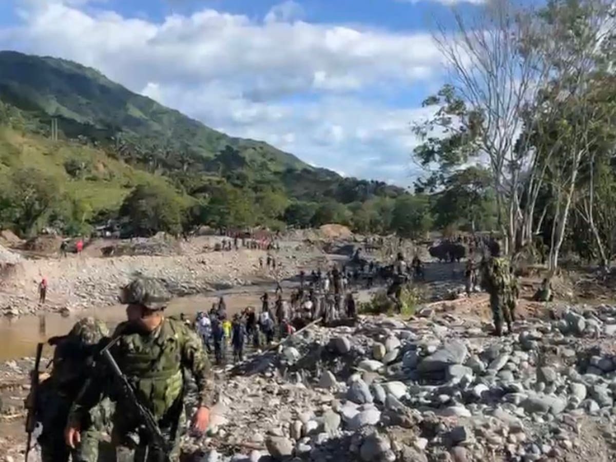 Fotos: soldados del Ejército quedaron heridos tras ataque de población en Ataco, Tolima