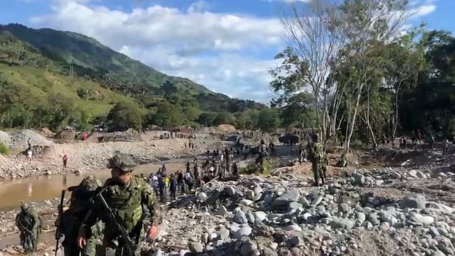 Asonada en Ataco, Tolima. Foto: Suministrada