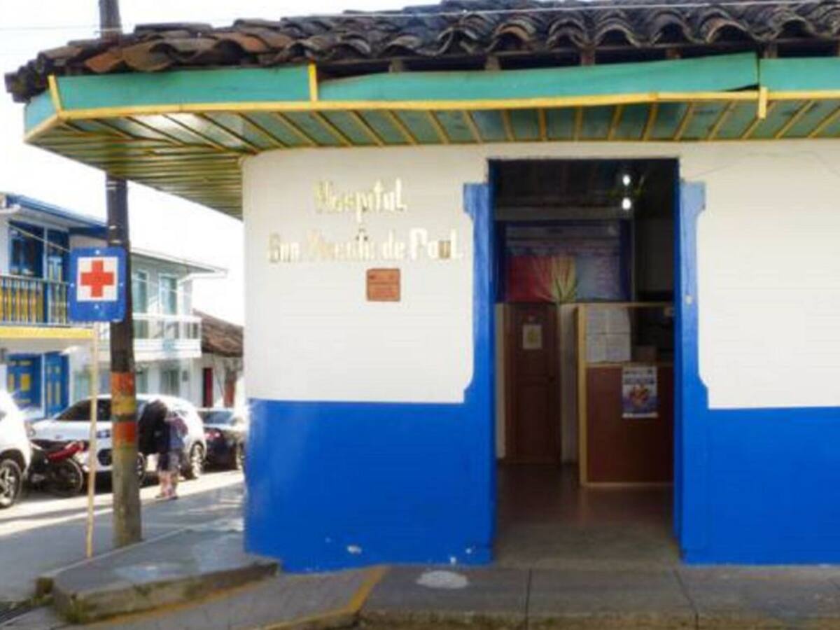 Denuncian falta de gerencia en hospital de Salento que agrava crisis