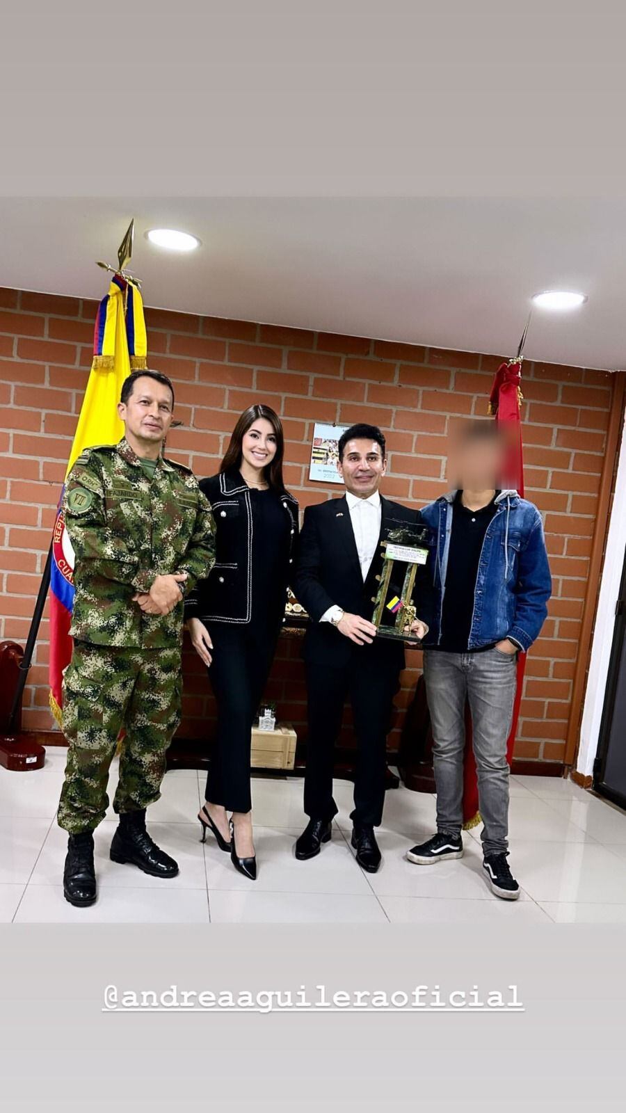 General Juan Carlos Fajardo, Comandante de la Cuarta Brigada del Ejército, Andrea Aguilar, Fereidoun Khalilian. Foto: cortesía.