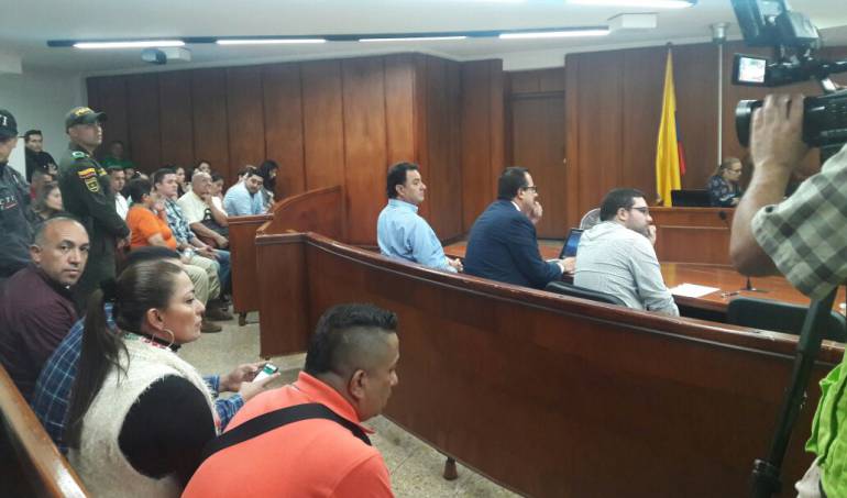 El alcalde de Armenia, Carlos Mario Álvarez permanece detenido en el bunker de la fiscalía