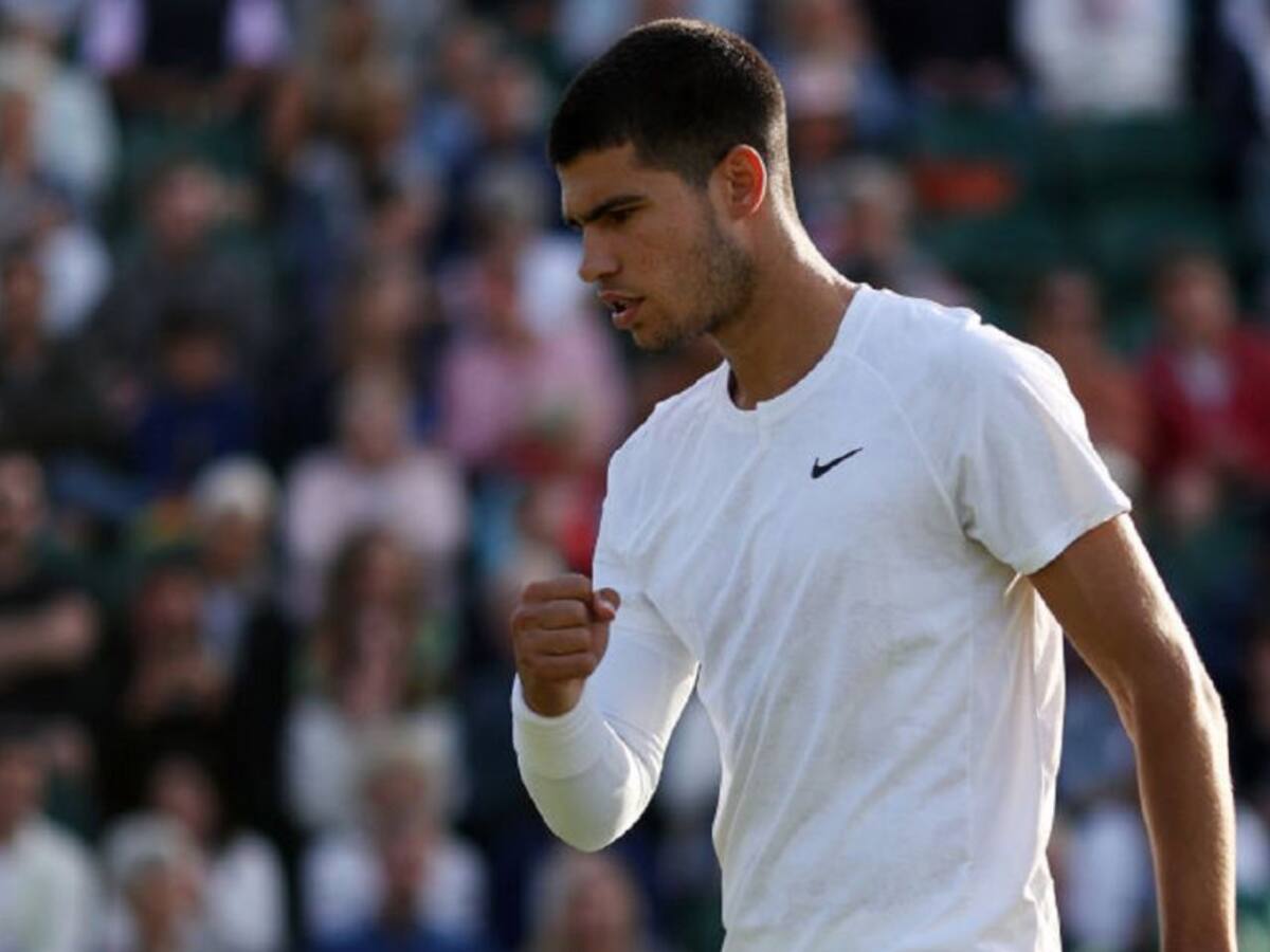 Carlos Alcaraz avanza sin problemas a la tercera ronda de Wimbledon