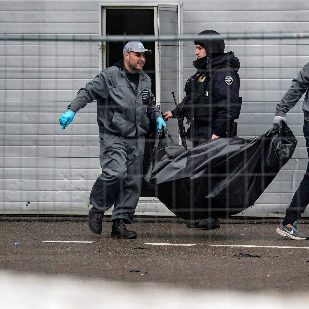 Sube a 115 la cifra de muertos por atentado en Moscú