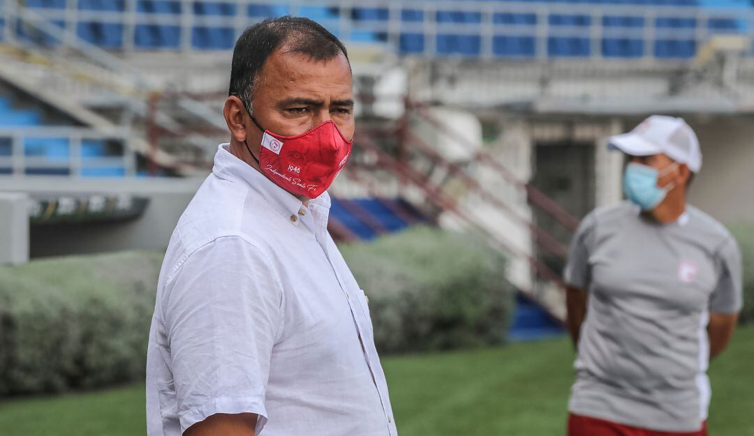 Harold Rivera, entrenador de Santa Fe
