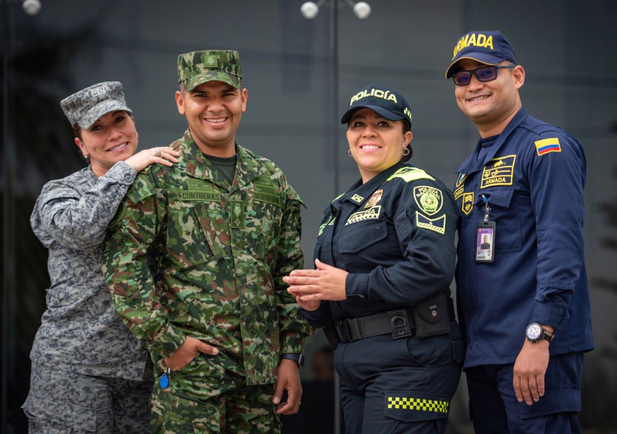 Gobierno ajustó sueldos de militares y policías: así quedan los salarios en 2026