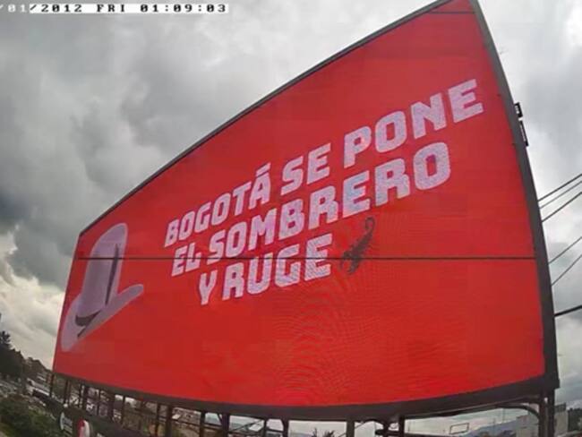 “Bogotá se pone el sombrero y ruge”. de que se tratan estas vallas que aparecieron en Bogotá?