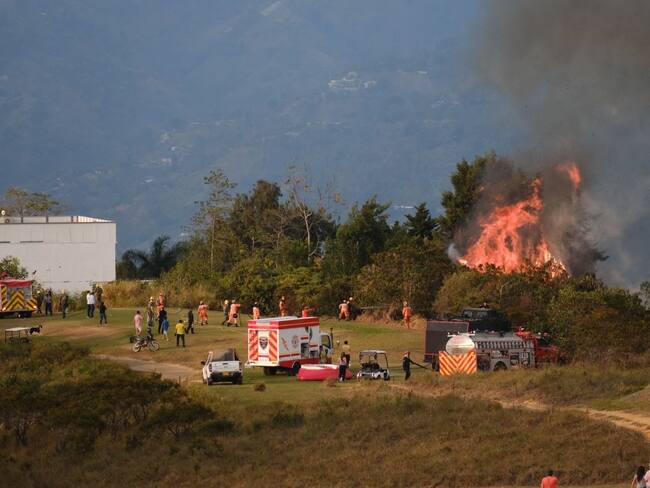 Después de 13 horas controlan incendio en Ruitoque