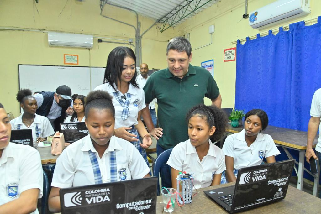 Visita del ministro, Mauricio Lizcano// Foto: MinTic