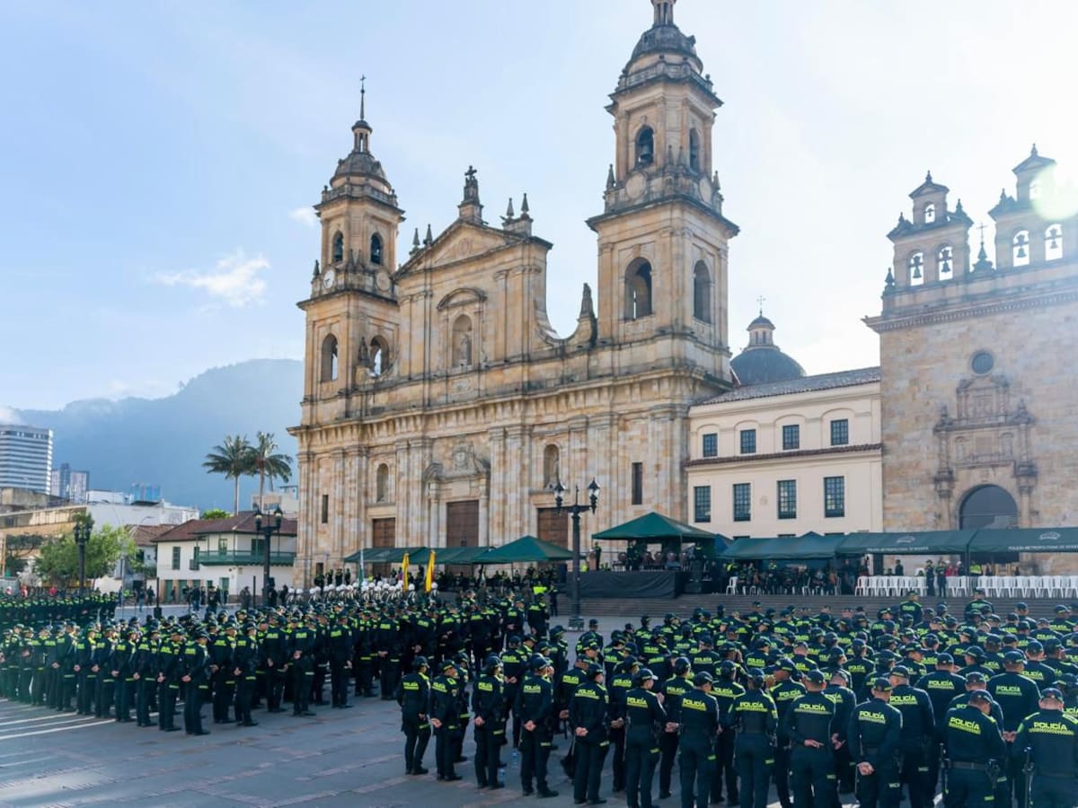 Bogotá refuerza su seguridad con la llegada de 1.004 nuevos policías y nuevo parque automotor