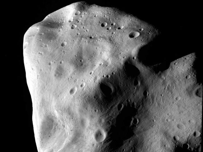 NASA descubre agua en el asteroide Bennu