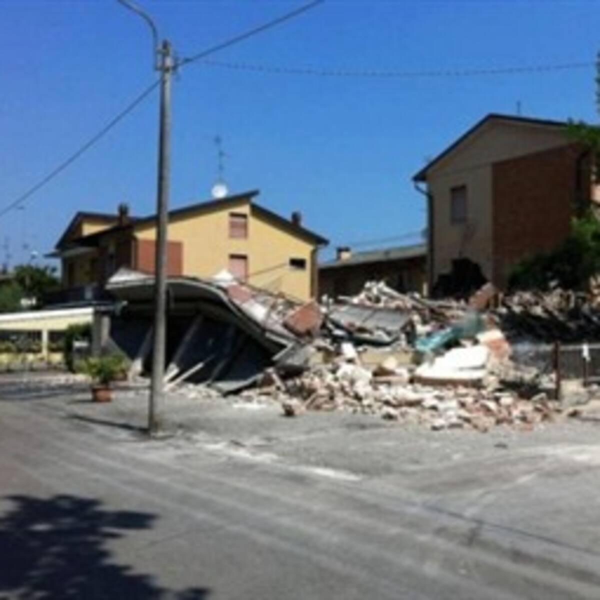Colombiana en la zona del terremoto en Italia narra el drama por el sismo