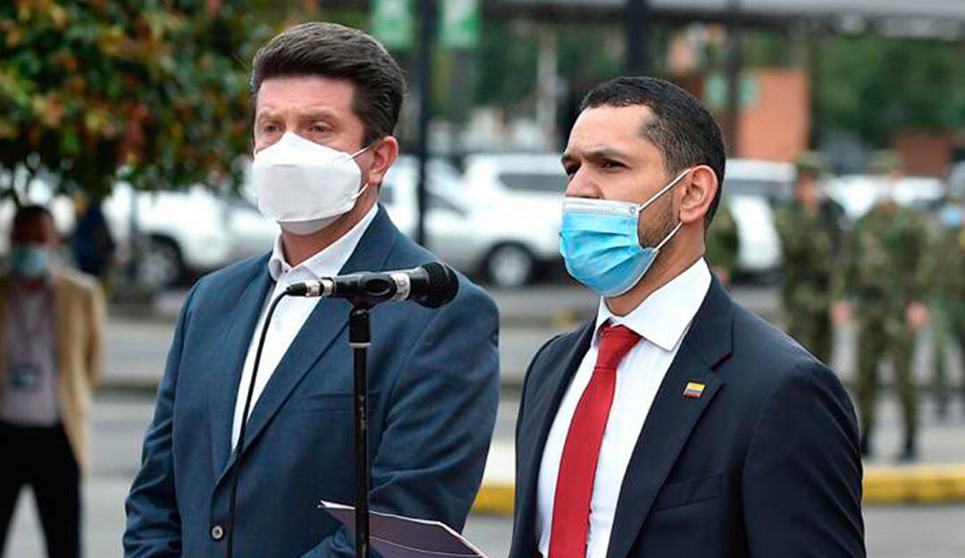 Ministro del Interior, Daniel Palacios, y el ministro de Defensa, Diego Molano