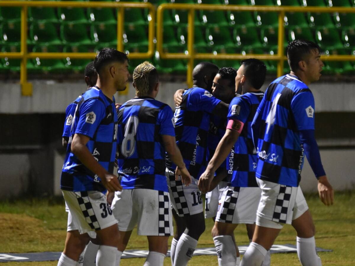 Boyacá Chicó sigue sorprendiendo: victoria ante La Equidad y recupera el liderato