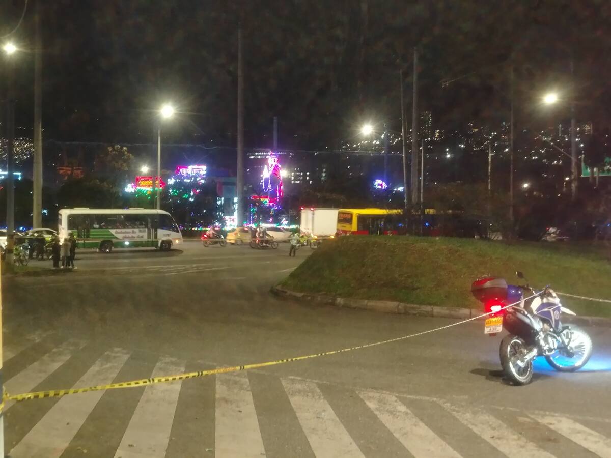 Un hombre asesinó a su pareja sentimental dentro de un bus en Medellín
