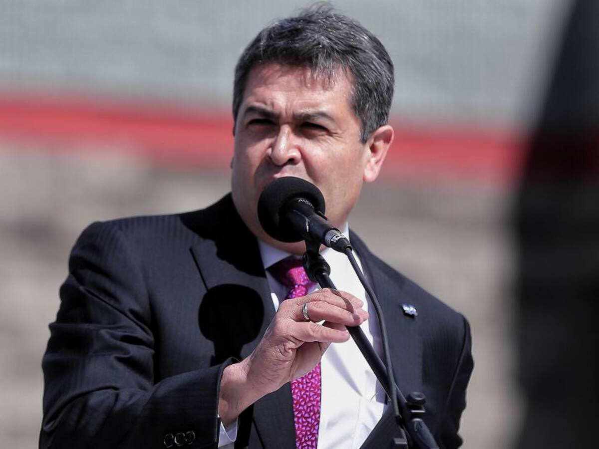 Presidente de Honduras y su esposa contagiados con COVID-19