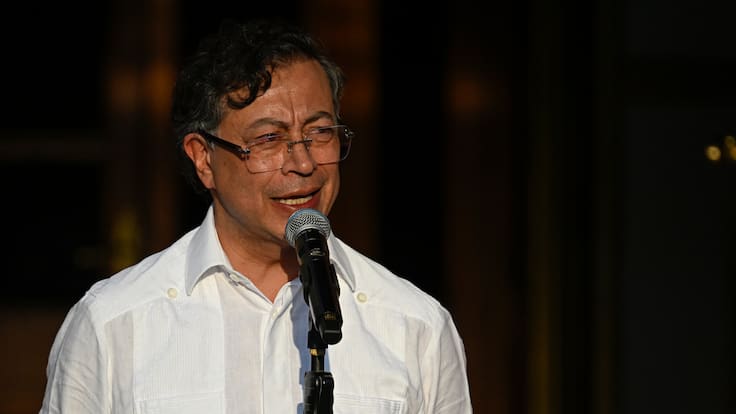 ¿El presidente Petro podría pedir una licencia para desligar sus funciones y apoyar a Cepeda?