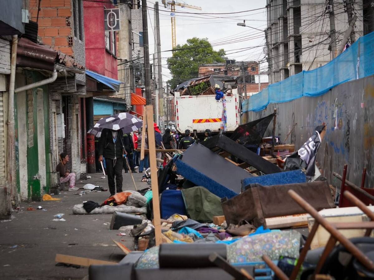 24 cambuches desmontados y 110 armas incautadas en operativo en San Bernardo y Tercer Milenio