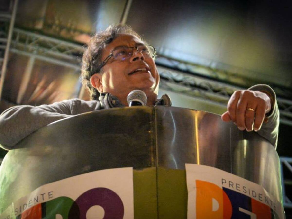 Con plaza llena, así fue el cierre de campaña de Petro y Francia Márquez