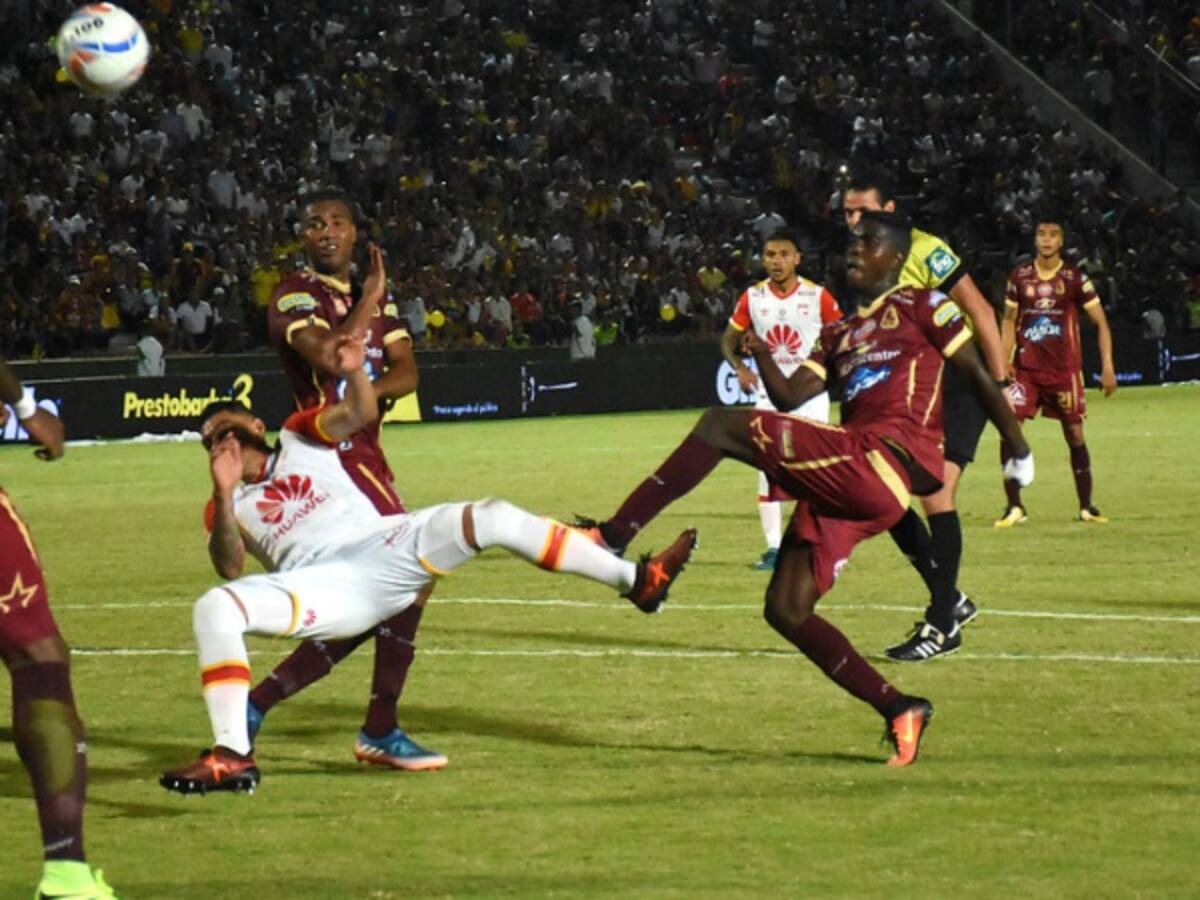 Santa Fe da un golpe de autoridad en Ibagué y acaricia la final