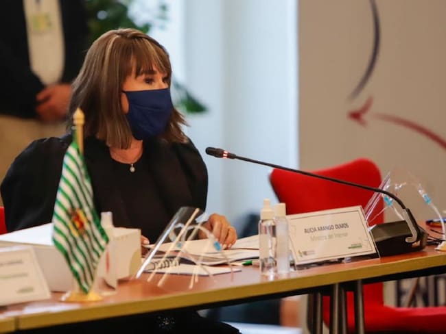 Alicia Arango Olmos, Ministra del Interior