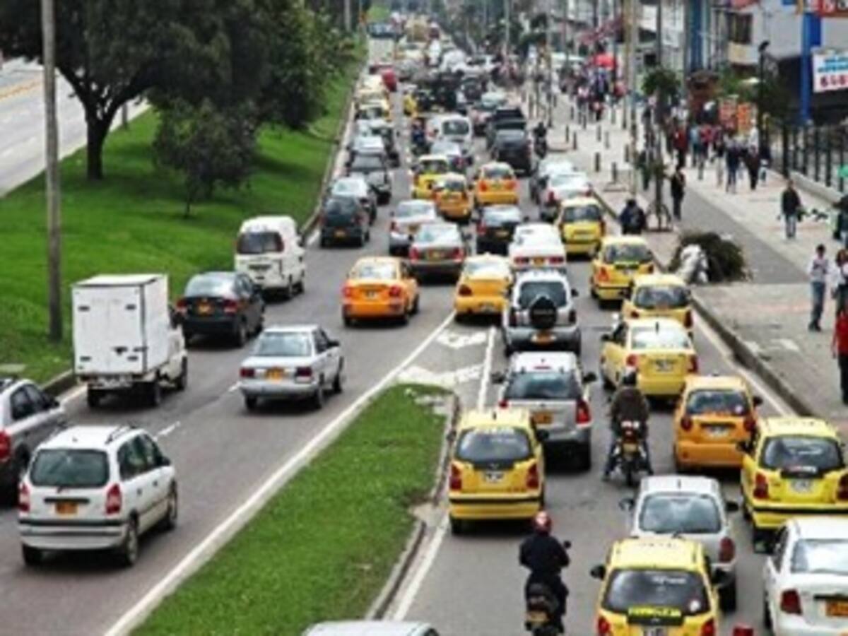 Van 52 comparendos por incumplir la medida de pico placa en Bogotá
