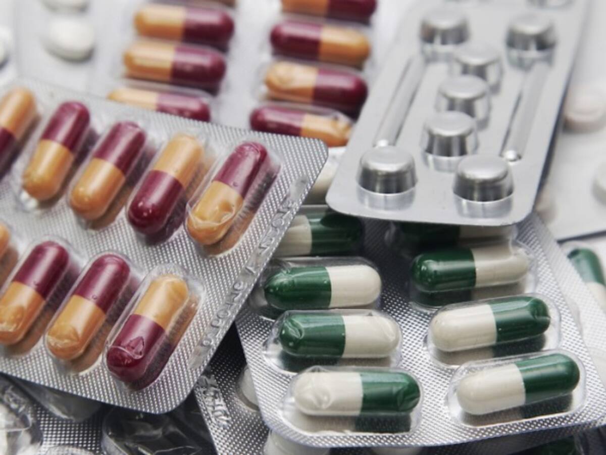 Gobierno busca aumentar la producción nacional de medicamentos