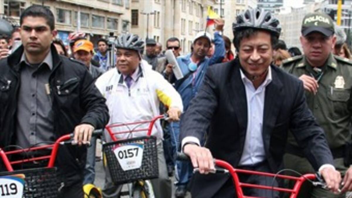 Inauguración del préstamo gratuito de bicicletas en el Eje Ambiental