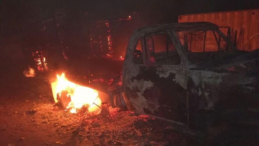 Investigan incineración de un vehículo en Morales, Cauca. Foto: Cortesía Radio Super