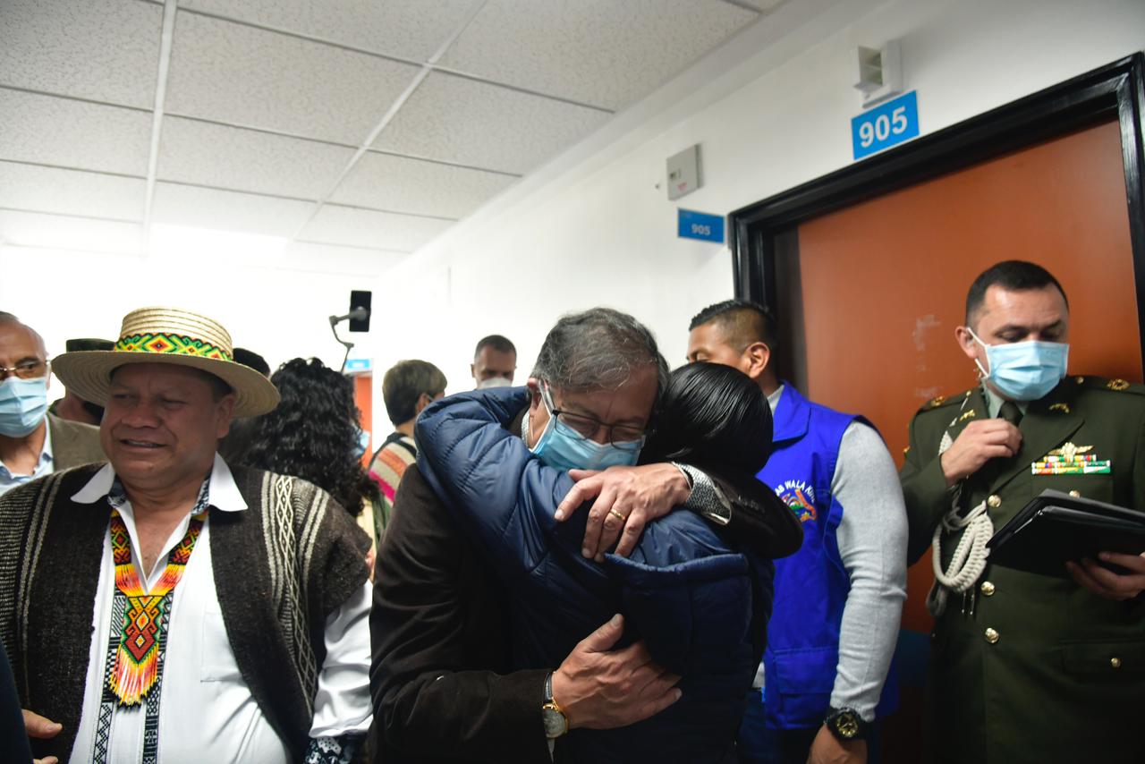Presidente Gustavo Petro en el hospital militar en Bogotá / Presidencia.
